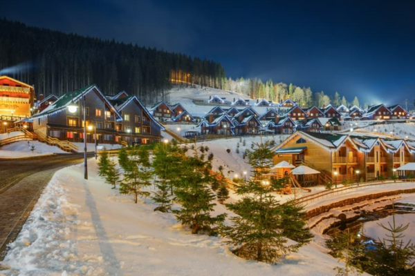 ТОП 5 готелів з арт простором біля Буковелю взимку